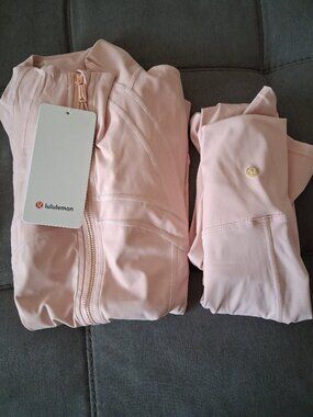 Pink lululemon set w/ pink gold zipper